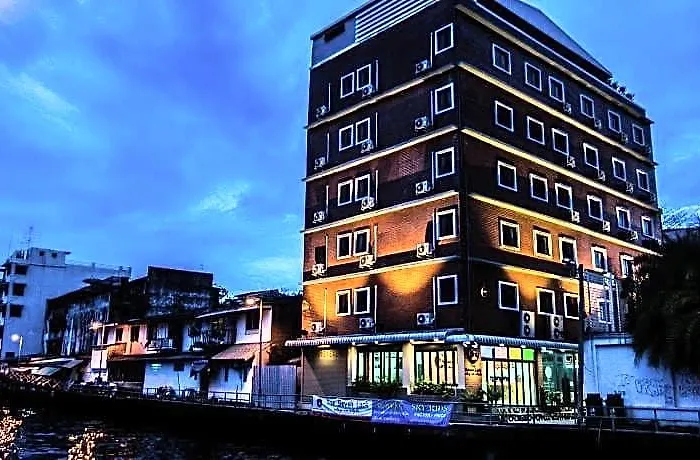 Hotel The Seven Luck 2*